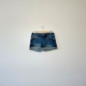 SALE! Charlotte Russe Medium Wash Denim Shorts Size 4 EUC